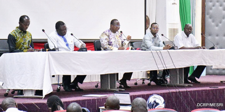 ENSEIGNEMENT SUPÉRIEUR PRIVÉ : UN NOUVEAU CAHIER DES CHARGES POUR RENFORCER LA QUALITÉ DE L’ ENSEIGNEMENT SUPÉRIEUR  ET L&rsquo;ÉQUITÉ AU BURKINA FASO