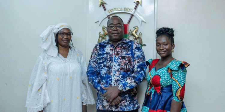 PROMOTION DES MARQUES BURKINABÈ : LE MINISTÈRE DE LA TRANSITION DIGITALE S’OUVRE AU SALON DES MARQUES