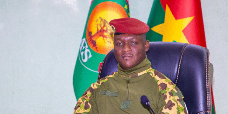 CONSEIL DES MINISTRES DU 27 NOVEMBRE 2025 : LE CONTRAT A DUREE DETERMINEE NE PEUT ETRE RENOUVELE PLUS DE 2 FOIS