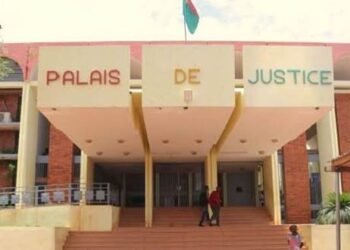 PROCÈS CAMILLE YAKÉ YÉ : L’AUDIENCE RENVOYÉE AU 23 JANVIER 2026 À OUAGADOUGOU