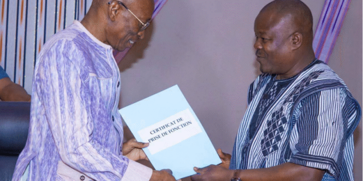 INSTITUT DES PEUPLES NOIRS FARAFINA : APOLLINAIRE JOACHIMSON KYELEM DE TAMBÈLA OFFICIELLEMENT INSTALLÉ