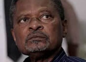 DÉCÈS EN CELLULE DE L’OPPOSANT CAMEROUNAIS ANICET EKANE : UN DRAME QUI RELANCE LES INTERROGATIONS SUR LES CONDITIONS DE DÉTENTION