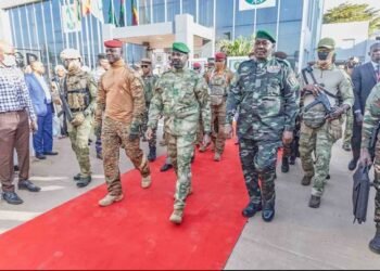 2ᵉ SESSION DU COLLÈGE DES CHEFS D’ÉTAT DE L’AES : LA TÉLÉVISION ET LA BANQUE DE L&rsquo;AES OFFICIELLEMENT LANCÉE