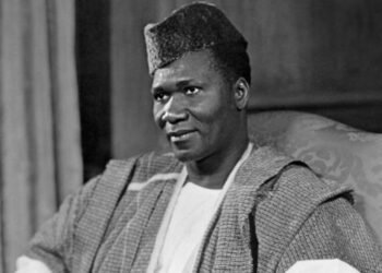AHMED SÉKOU TOURÉ : DIRE NON POUR EXISTER, GOUVERNER POUR DURER, LAISSER UNE LEÇON À L’AFRIQUE