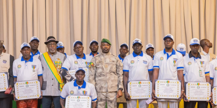 DISTINCTIONS HONORIFIQUES : LE PRÉSIDENT GOÏTA REND HOMMAGE AUX ACTEURS DU SECTEUR PÉTROLIER