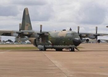 UN C-130 NIGÉRIAN CONTRAINT D’ATTERRIR À BOBO-DIOULASSO : LA NAF SALUE LE SOUTIEN DU BURKINA
