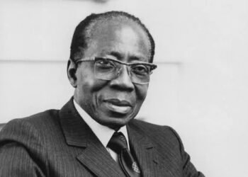 LÉOPOLD SÉDAR SENGHOR : ENTRE POÉSIE, POLITIQUE ET HÉRITAGE UNIVERSEL