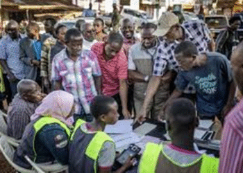 OUGANDA : MUSEVENI LARGEMENT EN TÊTE DE LA PRÉSIDENTIELLE