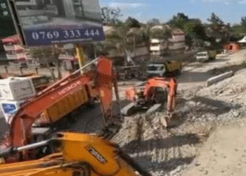 EFFONDREMENT D’UN IMMEUNBLE AU KENYA : QUATRE PERSONNES TOUJOURS COINCÉES