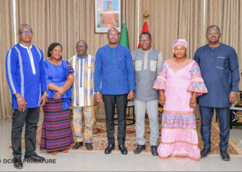 TRANSPLANTATION RÉNALE AU BURKINA FASO : UNE AVANCÉE MÉDICALE HISTORIQUE SALUÉE PAR LE GOUVERNEMENT