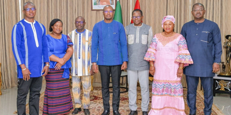 TRANSPLANTATION RÉNALE AU BURKINA FASO : UNE AVANCÉE MÉDICALE HISTORIQUE SALUÉE PAR LE GOUVERNEMENT