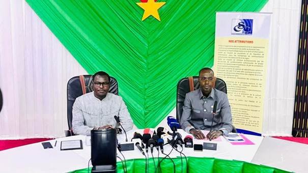 BURKINA MÉDIA : LES ACTEURS DES MÉDIAS INVITÉS À RENFORCER LA VIGILANCE FACE AUX DÉRIVES NUMÉRIQUES