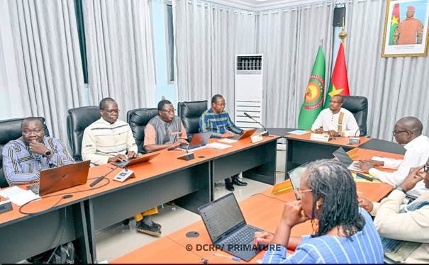 CONTRAT D’OBJECTIFS 2025 : LE MINISTÈRE DE L’ENSEIGNEMENT SUPÉRIEUR ATTEINT 85,03 % DE RÉALISATION