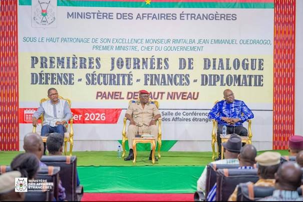 DIALOGUE STRATÉGIQUE À OUAGADOUGOU : SATISFACTION AU TERME DES PREMIÈRES ASSISES DÉFENSE-SÉCURITÉ-FINANCES-DIPLOMATIE