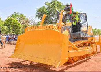 INFRASTRUCTURES ROUTIÈRES : LE GOUVERNEMENT LANCE LA RÉHABILITATION DE L’AXE BOBO–BANFORA ET LA CONSTRUCTION DE LA ROUTE BANFORA–ORODARA