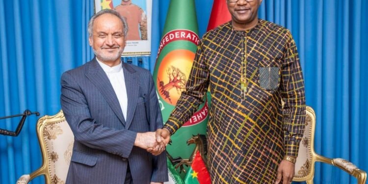 BURKINA FASO – IRAN : DIALOGUE DIPLOMATIQUE SUR LA COOPÉRATION ET LA SITUATION INTERNATIONALE