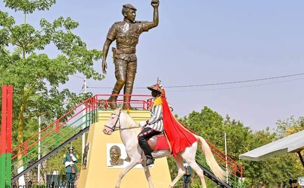 HOMMAGE À SANKARA : LA JEUNESSE MOBILISÉE AUTOUR DE L’AN I DE LA RÉVOLUTION PROGRESSISTE POPULAIRE