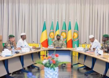 MALI : LE CONSEIL SUPÉRIEUR DE LA DÉFENSE REDÉFINIT LA STRATÉGIE SÉCURITAIRE APRÈS LES ATTAQUES DU 25 AVRIL