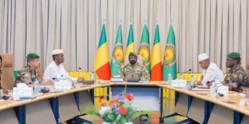 MALI : LE CONSEIL SUPÉRIEUR DE LA DÉFENSE REDÉFINIT LA STRATÉGIE SÉCURITAIRE APRÈS LES ATTAQUES DU 25 AVRIL