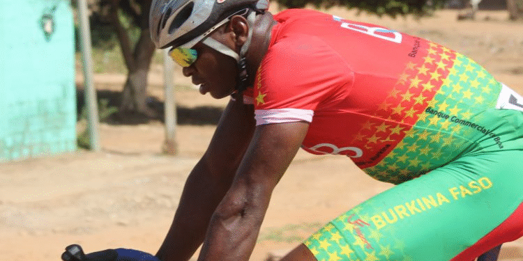 TOUR DU TOGO 2026 : HEYLEN S’IMPOSE À SOKODÉ, RAWENDÉ MONTE SUR LE PODIUM POUR LE BURKINA
