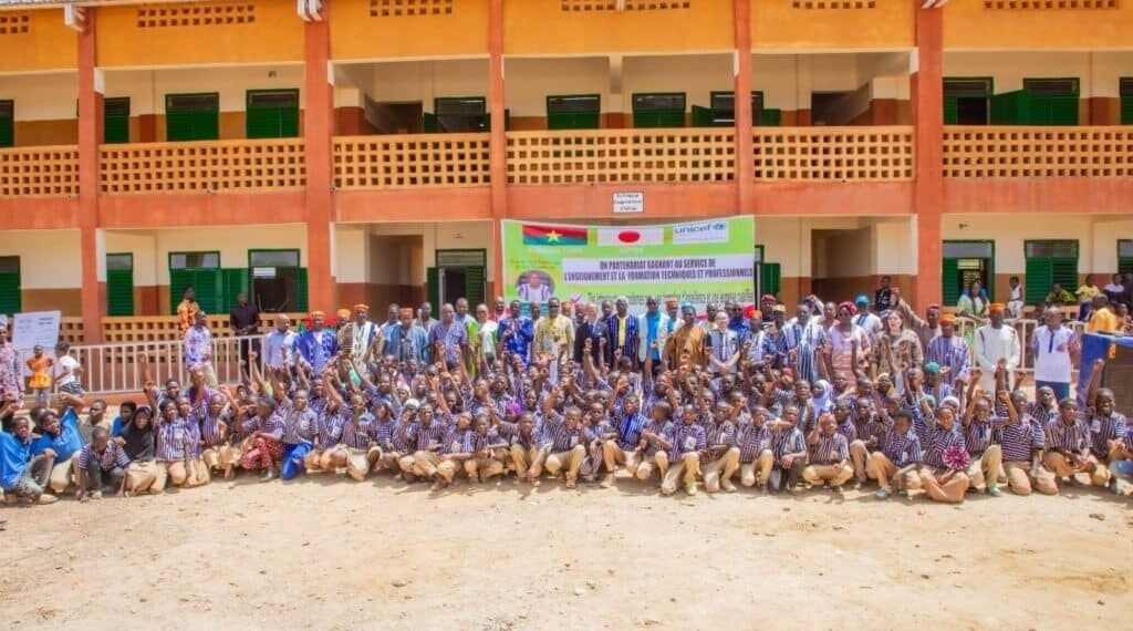 ÉDUCATION AU BURKINA FASO : TOKYO INVESTIT 5,8 MILLIARDS FCFA POUR RAPPROCHER L&rsquo;ÉCOLE DES JEUNES BURKINABÈ