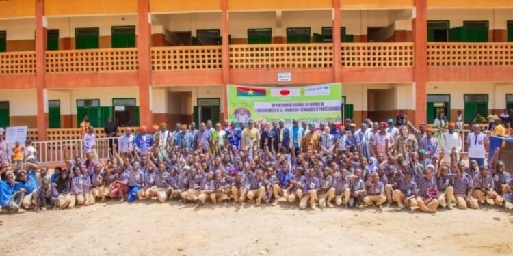 ÉDUCATION AU BURKINA FASO : TOKYO INVESTIT 5,8 MILLIARDS FCFA POUR RAPPROCHER L&rsquo;ÉCOLE DES JEUNES BURKINABÈ