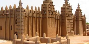 AFRICAN IDENTITIES : TOMBOUCTOU, LES MOSQUÉES QUI RACONTENT LA GRANDEUR INTELLECTUELLE DU MALI