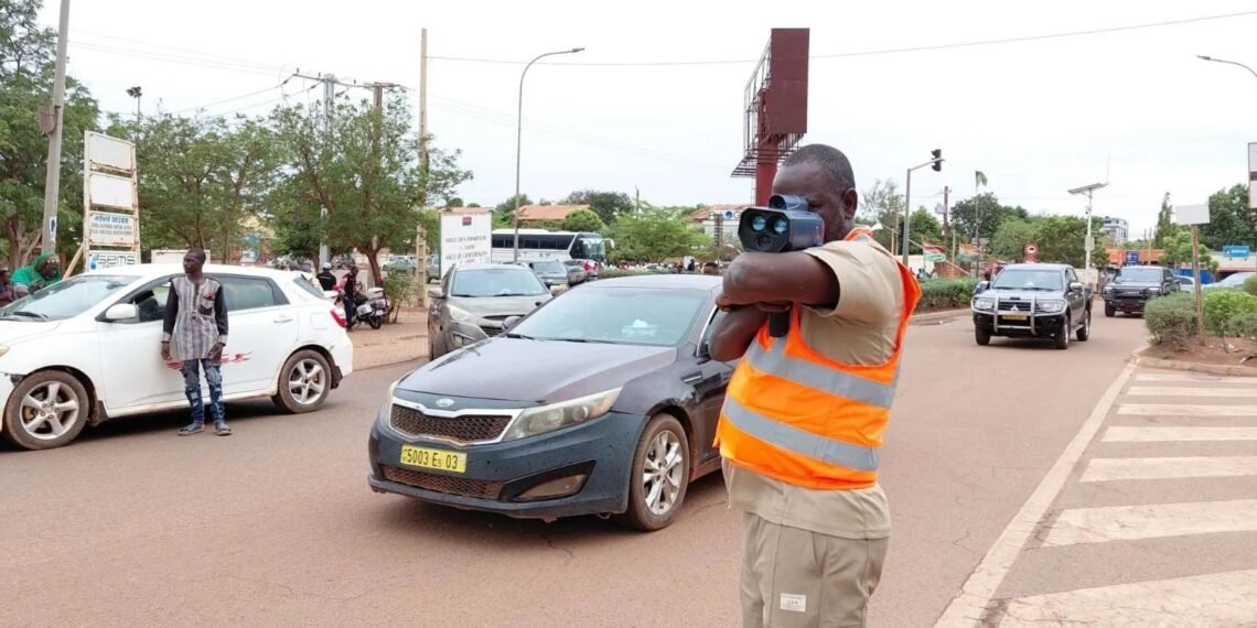SÉCURITÉ ROUTIÈRE À OUAGADOUGOU : L&rsquo;ONASER SERRE LA VIS, LES CONTREVENANTS À LA CAISSE