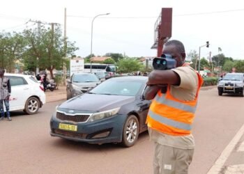 SÉCURITÉ ROUTIÈRE À OUAGADOUGOU : L&rsquo;ONASER SERRE LA VIS, LES CONTREVENANTS À LA CAISSE