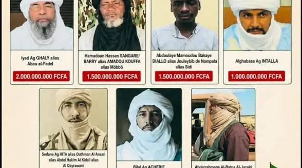 MALI : BAMAKO OFFRE DES PRIMES POUR LA CAPTURE DE PLUSIEURS CHEFS TERRORISTES ET RESPONSABLES REBELLES
