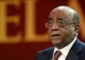 MO IBRAHIM : L’HOMME QUI A CONNECTÉ L’AFRIQUE ET TRANSFORMÉ SA RÉUSSITE EN HÉRITAGE