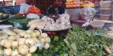 FLAMBÉE DES PRIX DES DENRÉES ALIMENTAIRES : VENDEURS ET CONSOMMATEURS TIRENT LA SONNETTE D&rsquo;ALARME