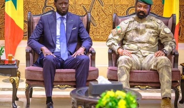 COOPÉRATION: LE PRÉSIDENT SÉNÉGALAIS BASSIROU DIOMAYE FAYE EN VISITE DE TRAVAIL ET DE SOLIDARITÉ AU MALI
