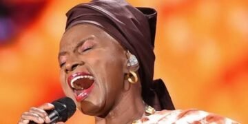 ANGÉLIQUE KIDJO ENTRE DANS L&rsquo;HISTOIRE D&rsquo;HOLLYWOOD