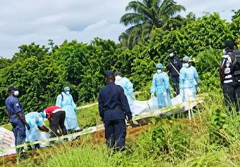 GUINÉE : SIX CORPS RETROUVÉS DANS UNE FOSSE COMMUNE.