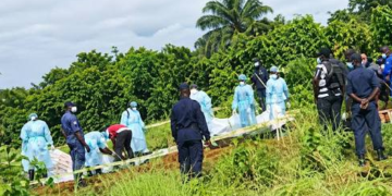 GUINÉE : SIX CORPS RETROUVÉS DANS UNE FOSSE COMMUNE.