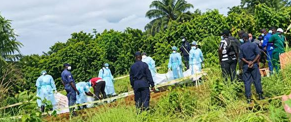 GUINÉE : SIX CORPS RETROUVÉS DANS UNE FOSSE COMMUNE.